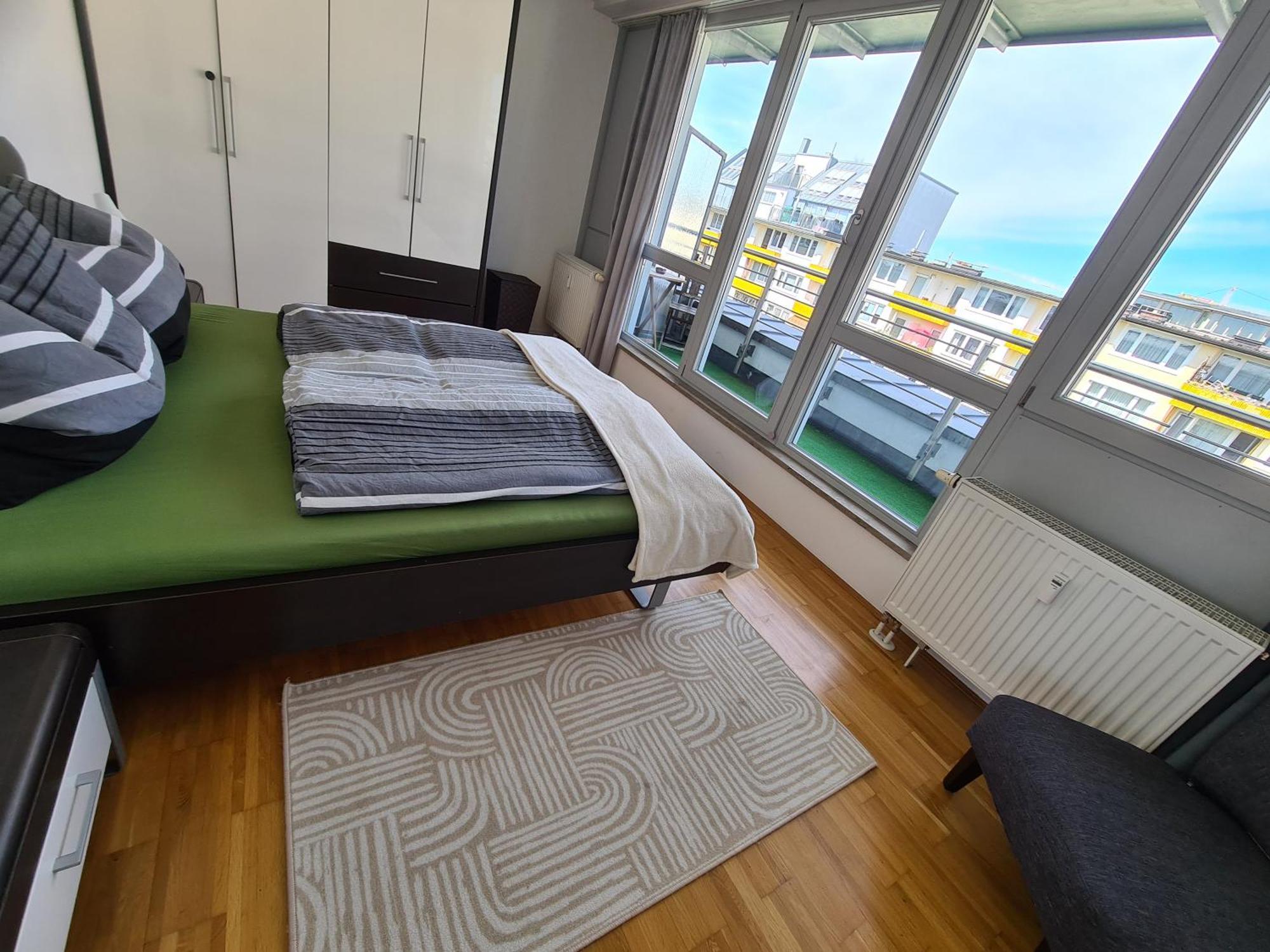 Ridler Theresienwiese, Parking & Rooftop Terraces 2 Room Monaco di Baviera Esterno foto