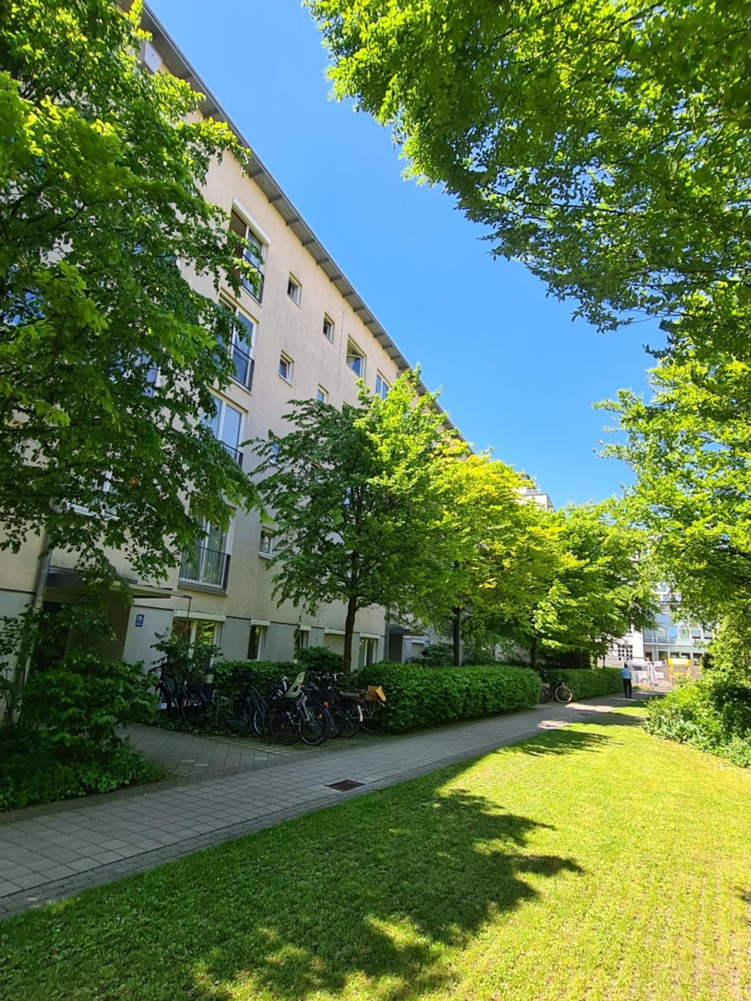 Ridler Theresienwiese, Parking & Rooftop Terraces 2 Room Monaco di Baviera Esterno foto